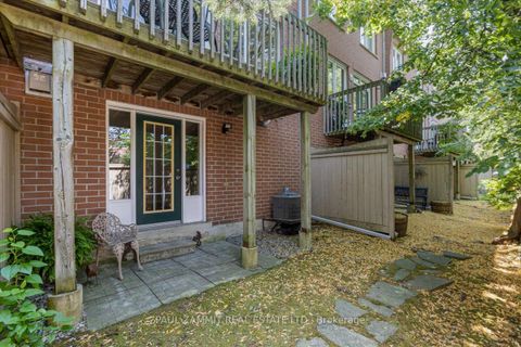 Photo 18 at 23 - 8038 Yonge Street, Uplands, Vaughan