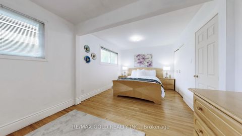 Photo 23 at 28 Navenby Crescent, Humber Summit, Toronto