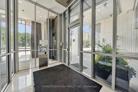 Photo 3 at 220 - 9471 Yonge Street, North Richvale, Richmond Hill