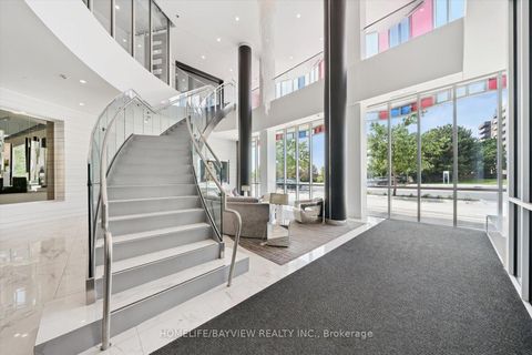Photo 4 at 220 - 9471 Yonge Street, North Richvale, Richmond Hill