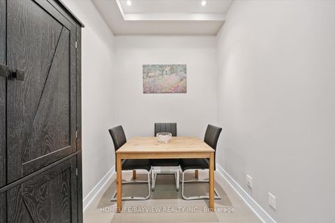 Photo 8 at 220 - 9471 Yonge Street, North Richvale, Richmond Hill