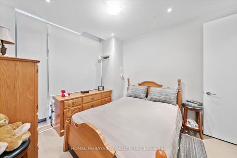 Photo 23 at 220 - 9471 Yonge Street, North Richvale, Richmond Hill
