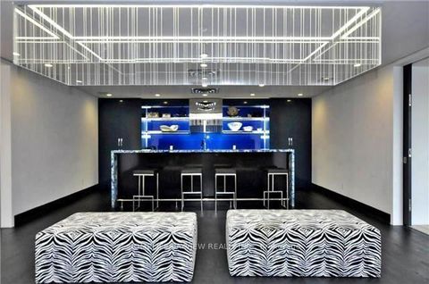Photo 34 at 220 - 9471 Yonge Street, North Richvale, Richmond Hill