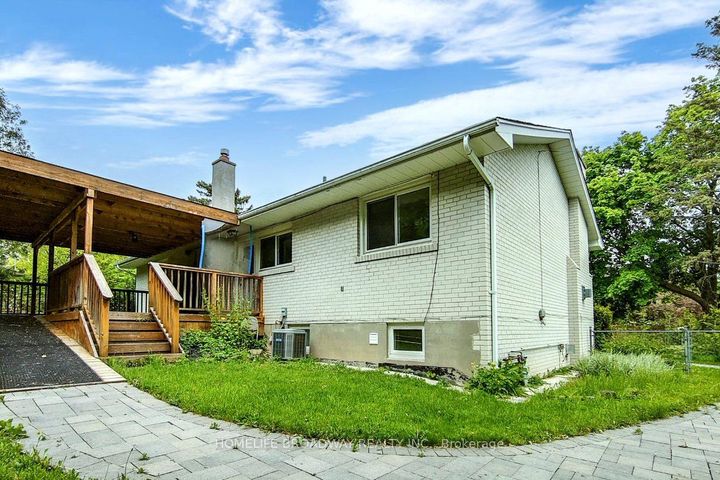 Photo 38 at 1 Billy Joel Crescent, Markham Village, Markham