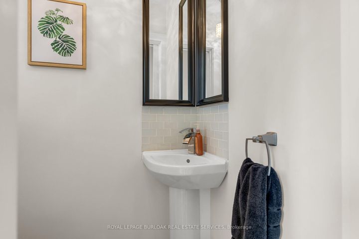 Photo 15 at 605 Emerald Street, Brant, Burlington