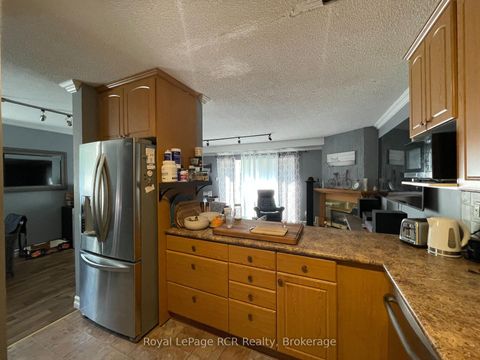 Photo 8 at 409 Thomas Street, Stayner, Clearview