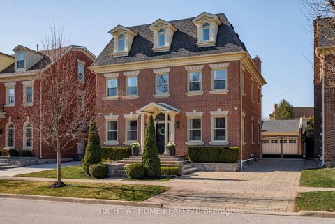 Photo 0 at 40 Oatlands Crescent, Mill Pond, Richmond Hill