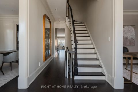 Photo 3 at 40 Oatlands Crescent, Mill Pond, Richmond Hill
