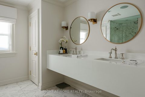 Photo 23 at 40 Oatlands Crescent, Mill Pond, Richmond Hill