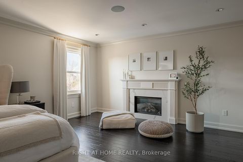Photo 27 at 40 Oatlands Crescent, Mill Pond, Richmond Hill
