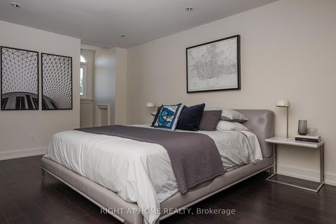 Photo 28 at 40 Oatlands Crescent, Mill Pond, Richmond Hill