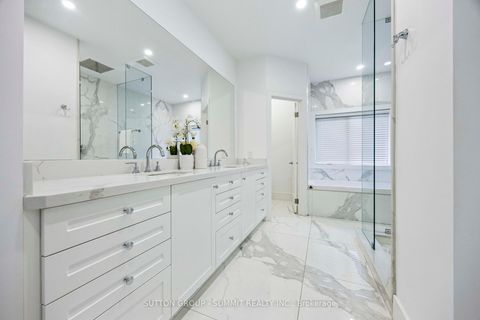 Photo 24 at 127 Munro Boulevard, Windfields, Toronto
