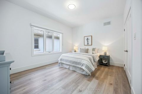 Photo 35 at 127 Munro Boulevard, Windfields, Toronto
