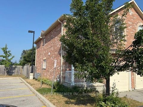 Photo 2 at 25 Southwoods Crescent, Holly, Barrie Photo 2 at 25 Southwoods Crescent, Holly, Barrie