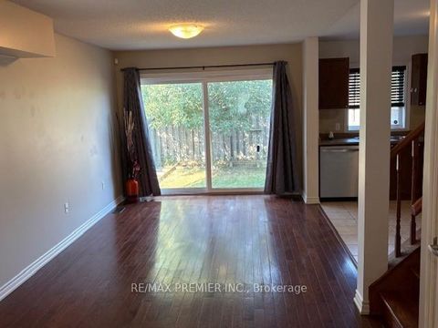 Photo 9 at 25 Southwoods Crescent, Holly, Barrie Photo 9 at 25 Southwoods Crescent, Holly, Barrie