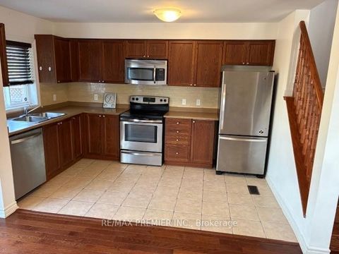 Photo 22 at 25 Southwoods Crescent, Holly, Barrie