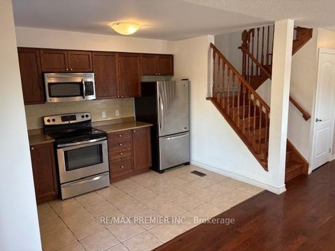 Photo 25 at 25 Southwoods Crescent, Holly, Barrie
