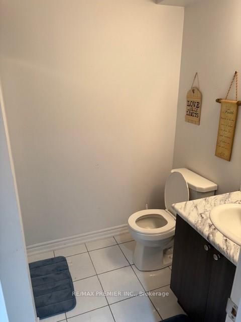 Photo 30 at 25 Southwoods Crescent, Holly, Barrie