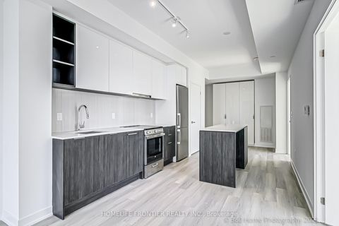 Photo 3 at 731 - 31 TIPPETT Road, Clanton Park, Toronto