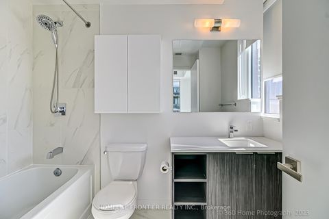 Photo 11 at 731 - 31 TIPPETT Road, Clanton Park, Toronto