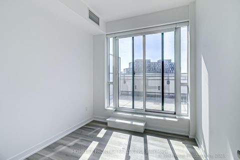 Photo 13 at 731 - 31 TIPPETT Road, Clanton Park, Toronto