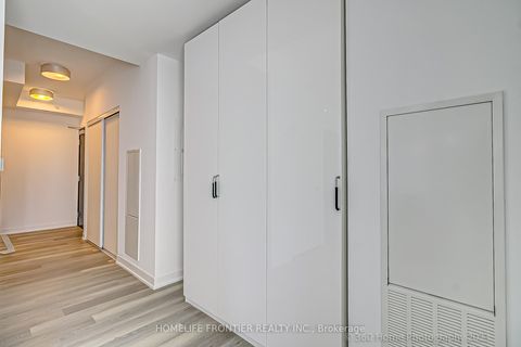 Photo 24 at 731 - 31 TIPPETT Road, Clanton Park, Toronto