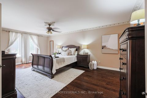 Photo 19 at 4 Neiltree Court, Markland Wood, Toronto