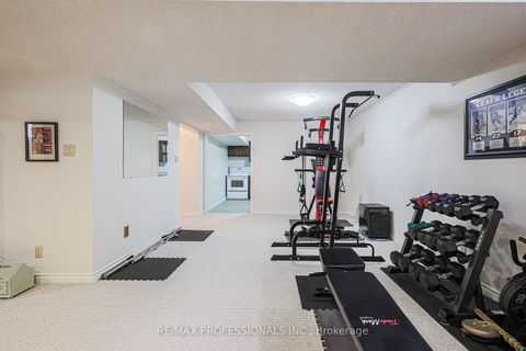 Photo 38 at 4 Neiltree Court, Markland Wood, Toronto