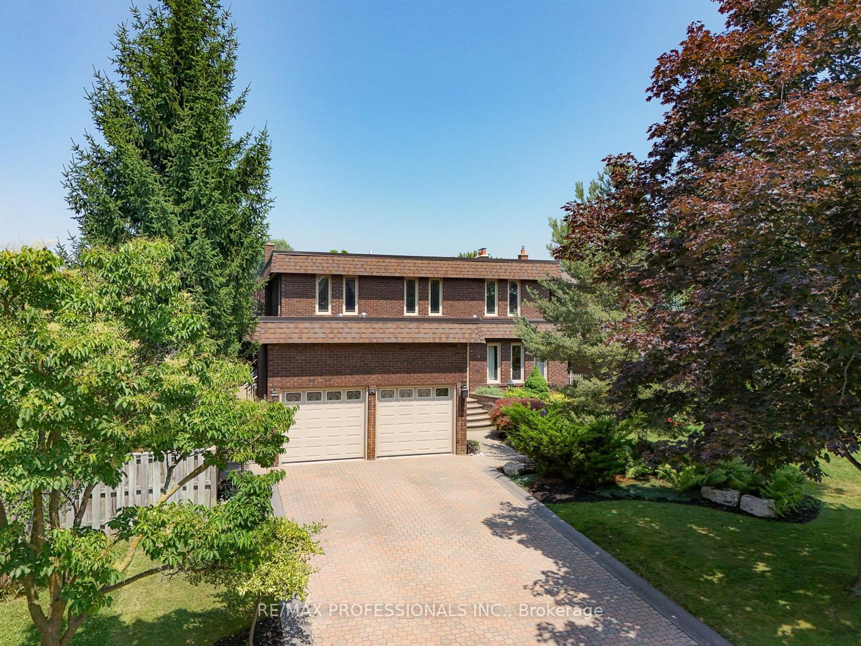 4 Neiltree Court, Markland Wood, Toronto 