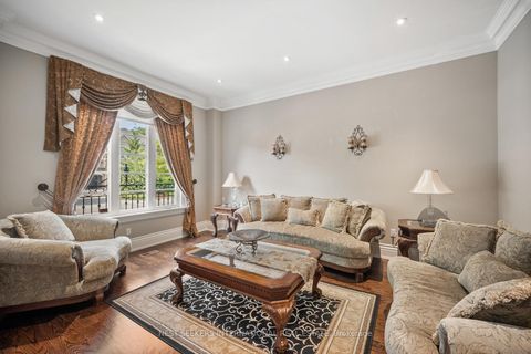 Photo 6 at 178 Grandvista Crescent, Vellore Village, Vaughan