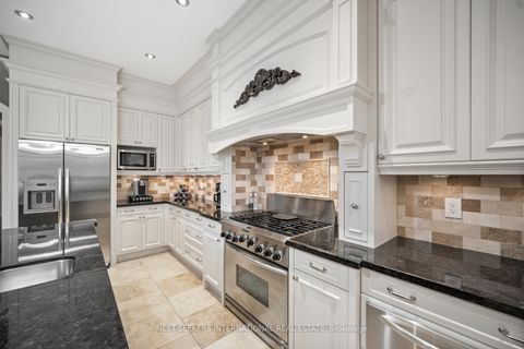 Photo 11 at 178 Grandvista Crescent, Vellore Village, Vaughan