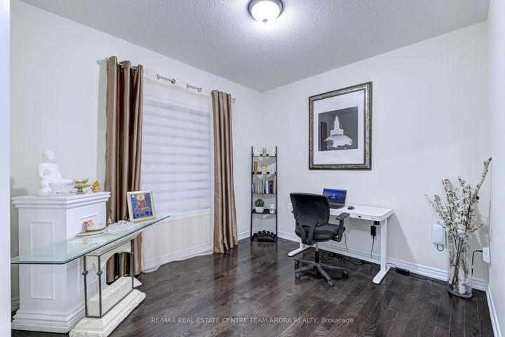 Photo 5 at 16 Ashcreek Drive, Credit Valley, Brampton