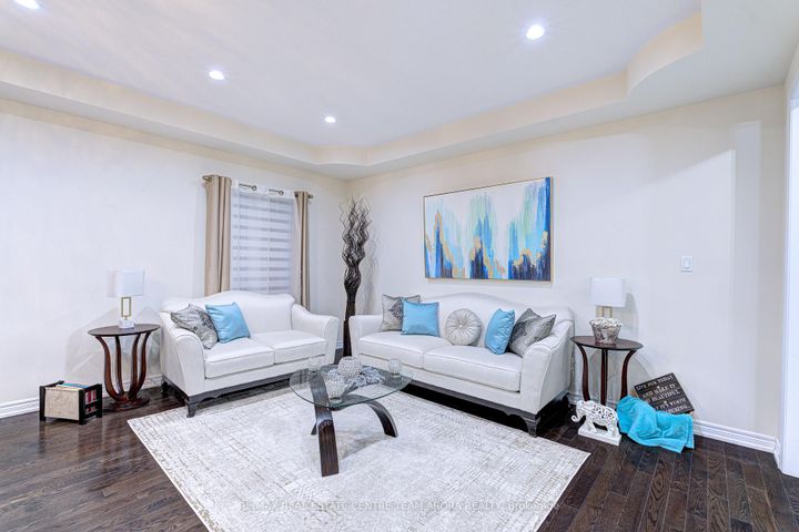 Photo 7 at 16 Ashcreek Drive, Credit Valley, Brampton