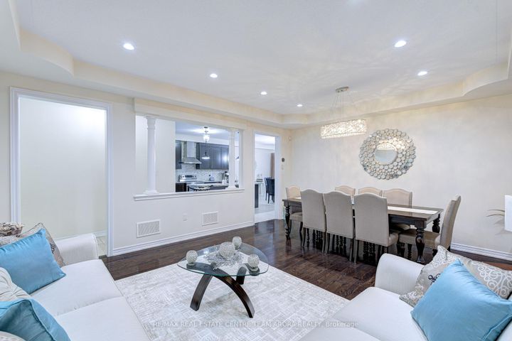 Photo 9 at 16 Ashcreek Drive, Credit Valley, Brampton