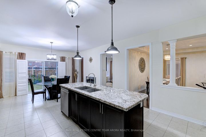 Photo 16 at 16 Ashcreek Drive, Credit Valley, Brampton