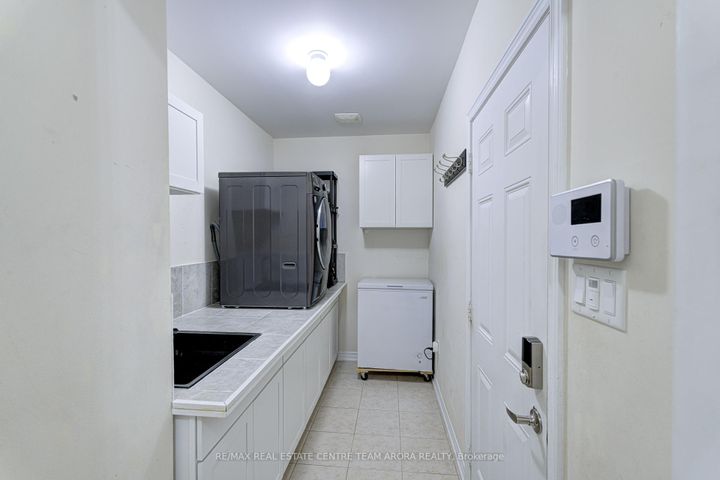 Photo 23 at 16 Ashcreek Drive, Credit Valley, Brampton