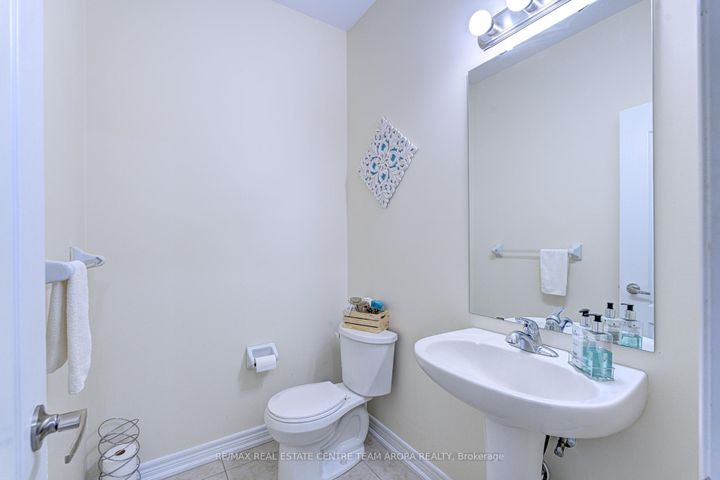 Photo 24 at 16 Ashcreek Drive, Credit Valley, Brampton