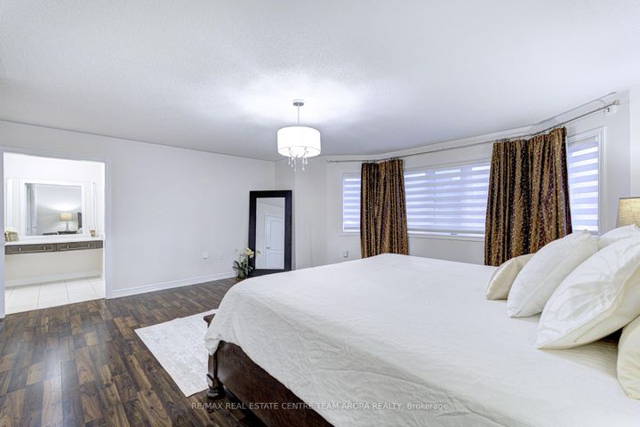 Photo 26 at 16 Ashcreek Drive, Credit Valley, Brampton