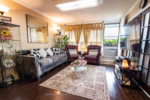 Photo 5 at 316 - 140 Leeward Glenway E, Flemingdon Park, Toronto