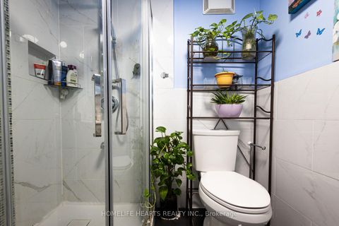 Photo 11 at 316 - 140 Leeward Glenway E, Flemingdon Park, Toronto