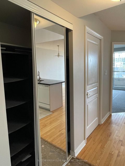 Photo 8 at 514 - 19 Northern Heights Drive, Langstaff, Richmond Hill