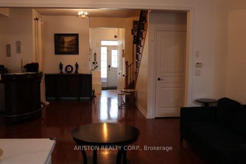 Photo 2 at 40 Alexie Way, Vellore Village, Vaughan