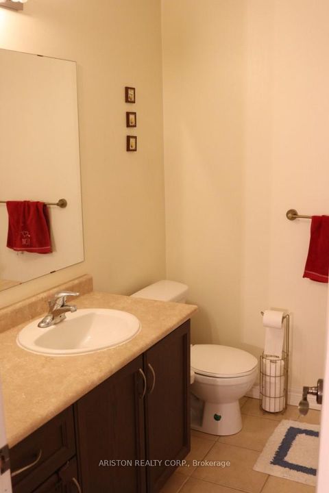 Photo 9 at 40 Alexie Way, Vellore Village, Vaughan Photo 9 at 40 Alexie Way, Vellore Village, Vaughan