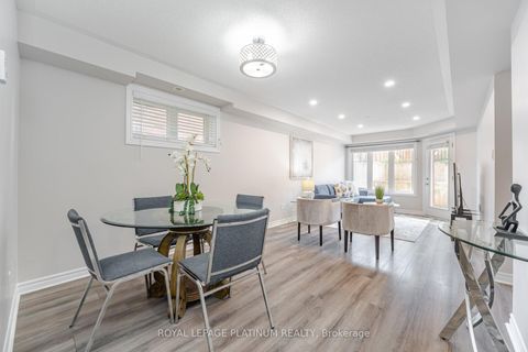 Photo 11 at 9-01 - 2420 Baronwood Drive, WM Westmount, Oakville
