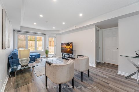 Photo 14 at 9-01 - 2420 Baronwood Drive, WM Westmount, Oakville