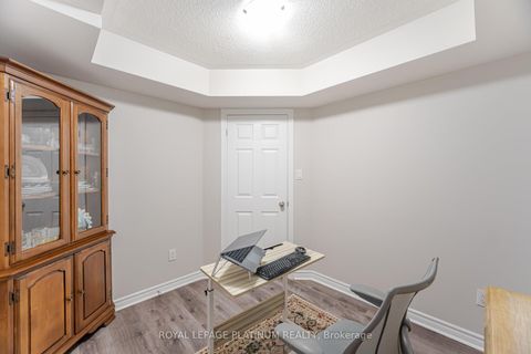 Photo 21 at 9-01 - 2420 Baronwood Drive, WM Westmount, Oakville