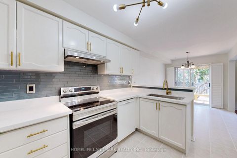 Photo 9 at 2276 Grouse Lane, WT West Oak Trails, Oakville