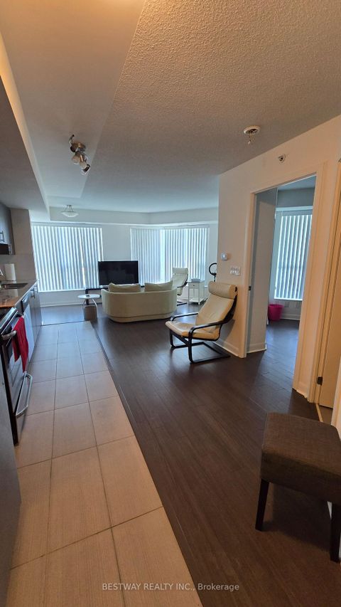Photo 1 at 208 - 75 Norman Bethune Avenue, Beaver Creek Business Park, Richmond Hill