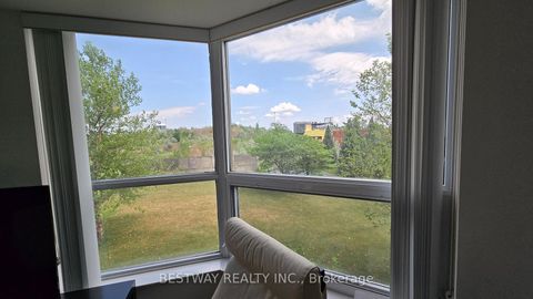 Photo 7 at 208 - 75 Norman Bethune Avenue, Beaver Creek Business Park, Richmond Hill
