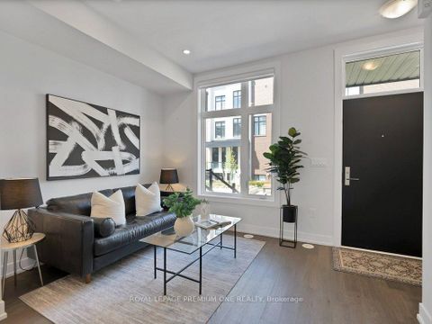 Photo 1 at 125 - 9560 Islington Avenue, Sonoma Heights, Vaughan